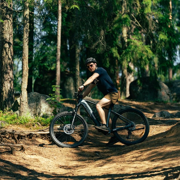 FitNord Ranger 800 Sähkömaastopyörä, musta 7