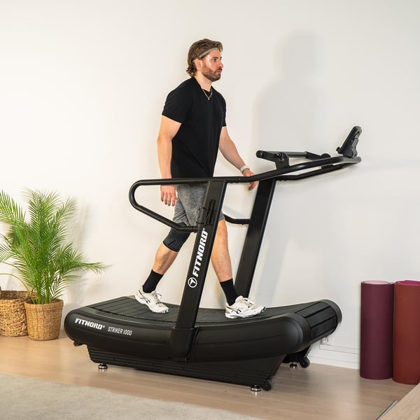 FitNord Striker 1000 Moottoroimaton Juoksumatto 2