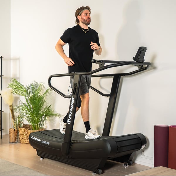 FitNord Striker 1000 Moottoroimaton Juoksumatto 6