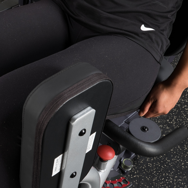 Reiden lähennys- ja loitonnuslaite painopakalla  Body-Solid Pro Select 10