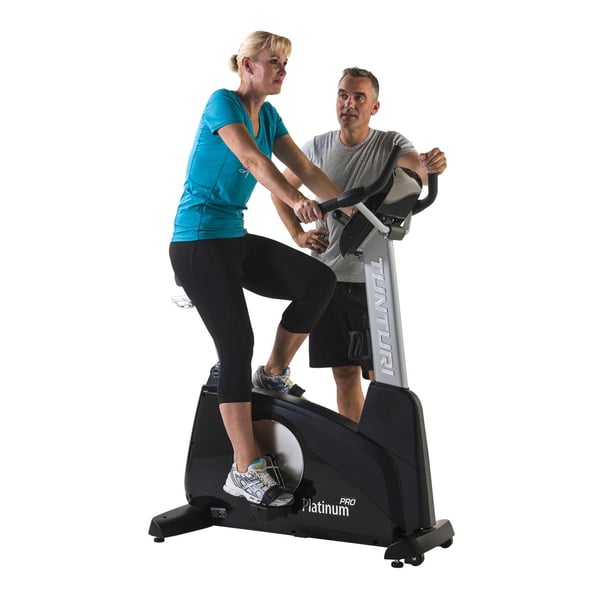Tunturi Platinum PRO Upright Bike Kuntopyörä käytössä 2