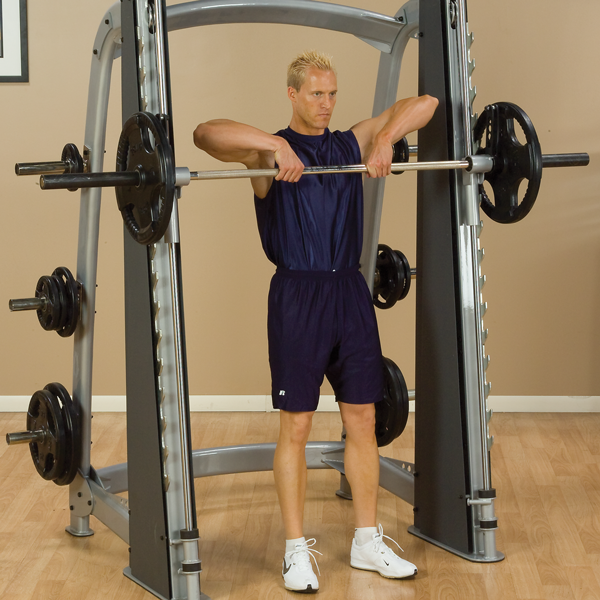 Smith-laite vastapainolla Body-Solid Pro Club Line 7